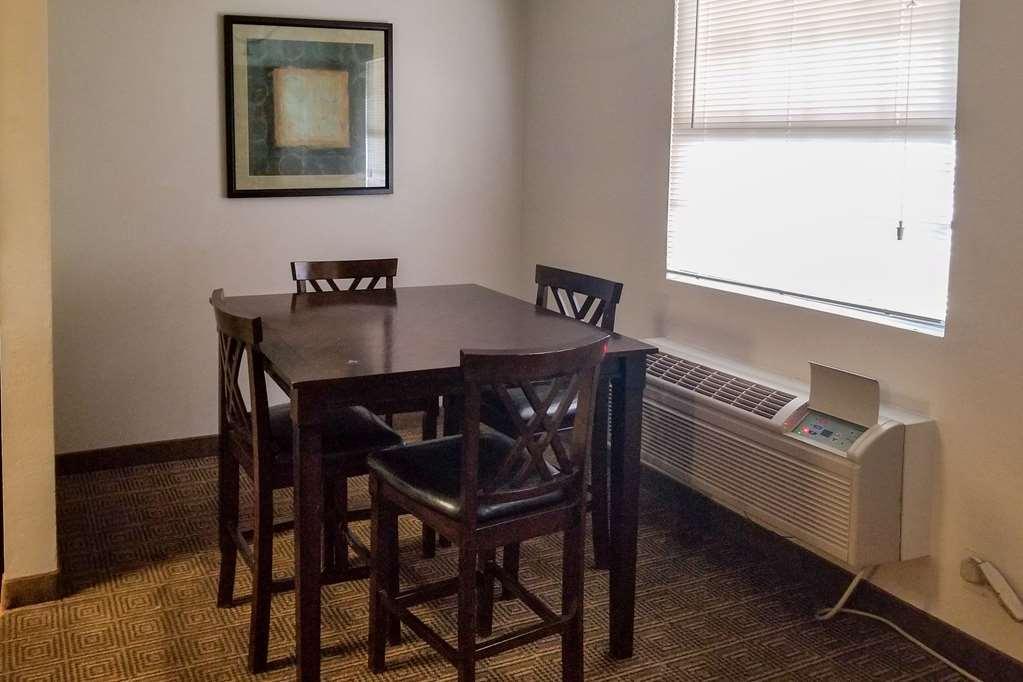 Quality Inn Aurora Denver Room photo